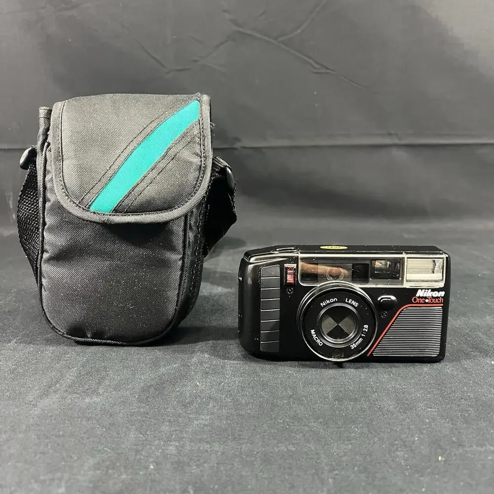 Nikon One Touch 35mm film Point & Shoot Camera 1:2.8 Lens - Bag & Manual
